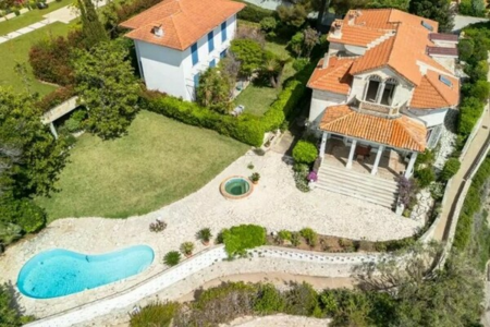 Charmante villa Belle Époque avec maison d’hôtes et vue panoramique sur la mer – à rénover - 1