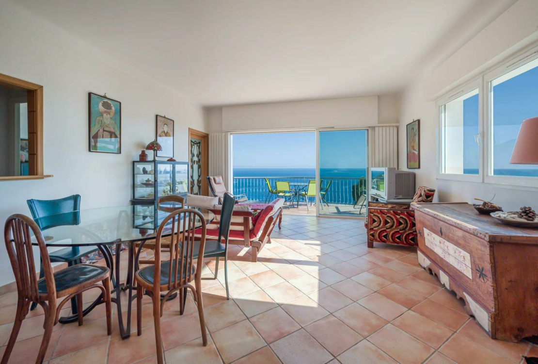 Villa zum Verkauf EZE