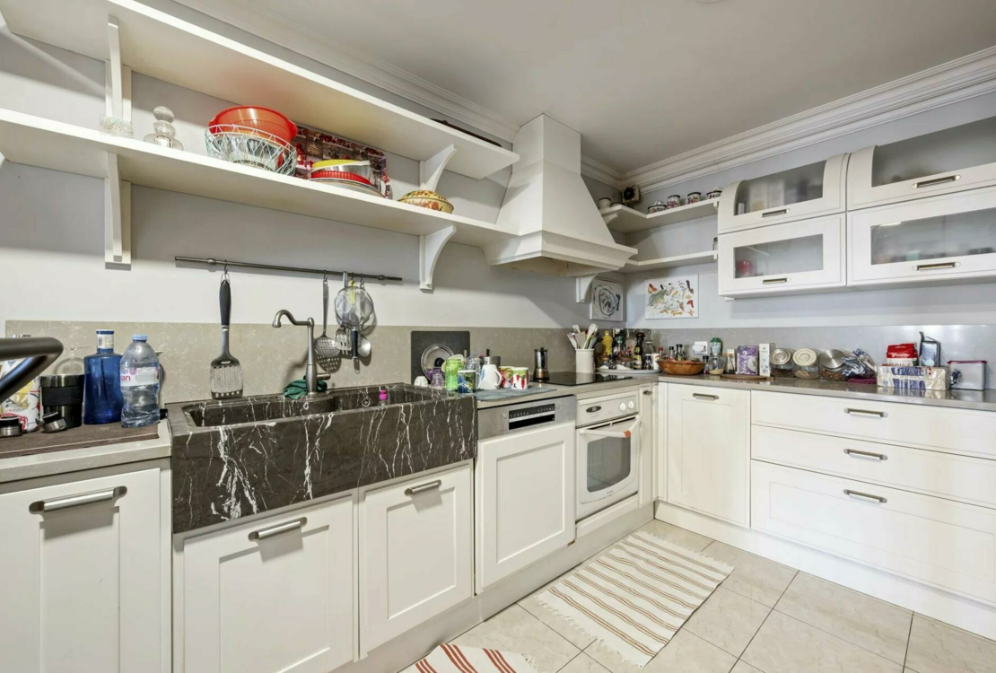 Eze: Doppelhaushälfte zum Verkauf