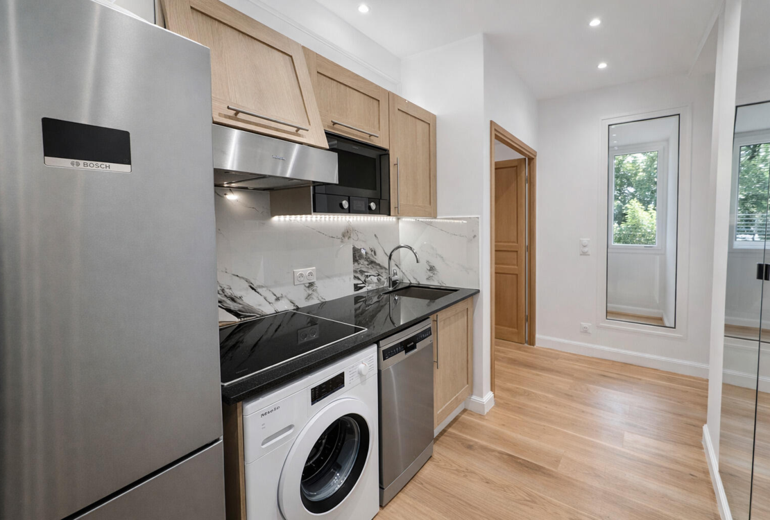 Monte-Carlo | Résidence Ambassador| Superbe 2 pièces rénové – Emplacement privilégié