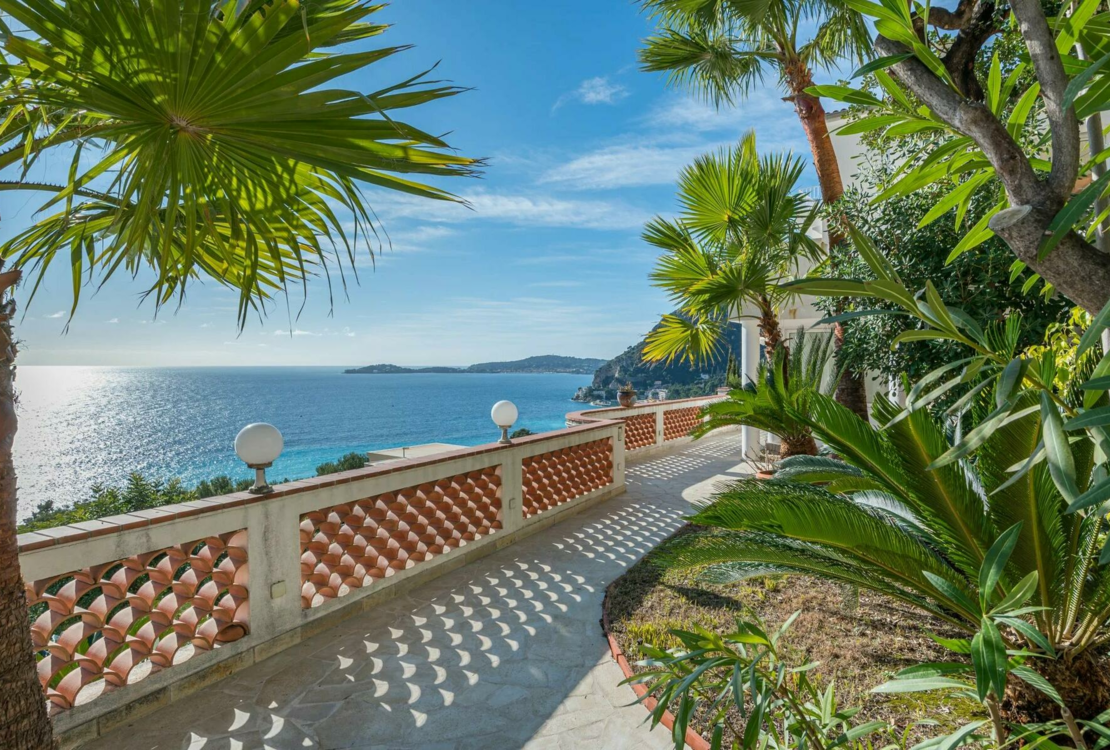 Villa with Sea View in Eze