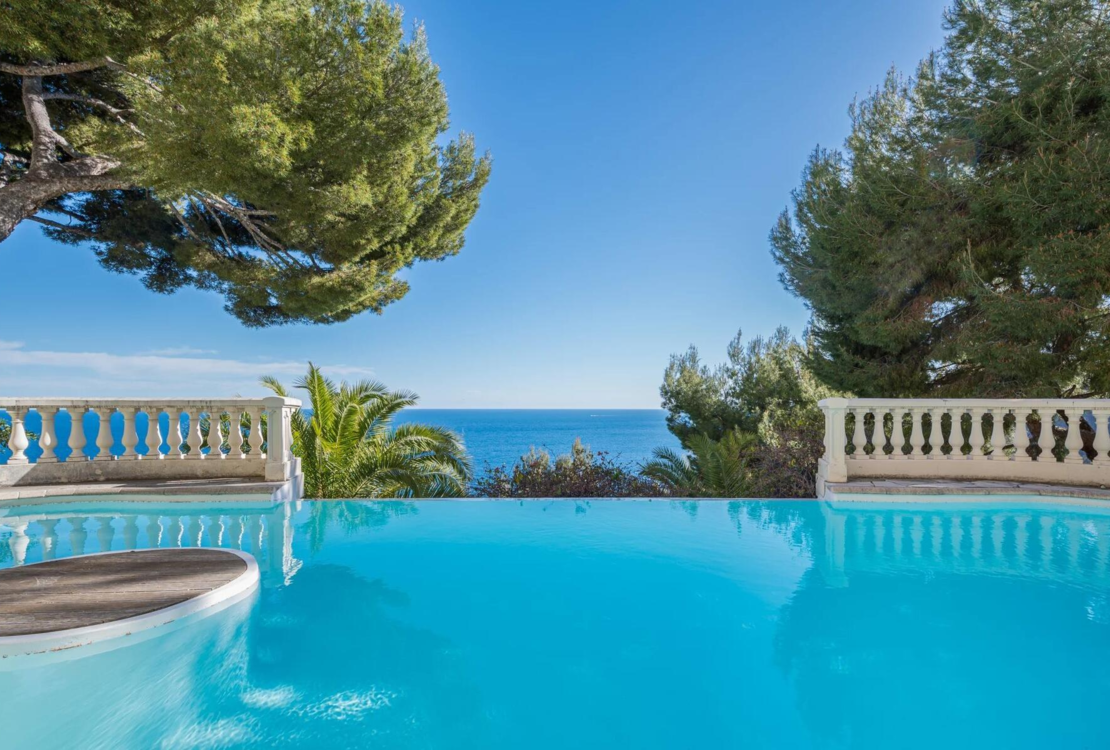 Villa exceptionnelle aux portes de Monaco – Panoramique sur la mer et vues sur le Cap Ferrat