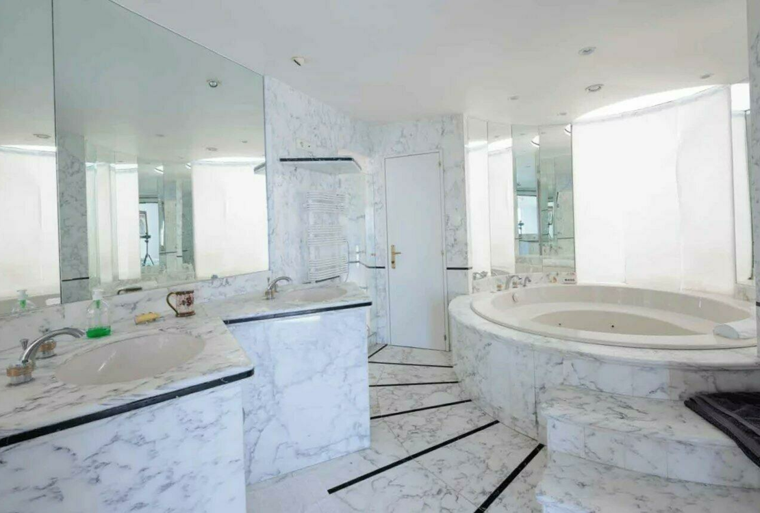 Villa with Sea View in Eze