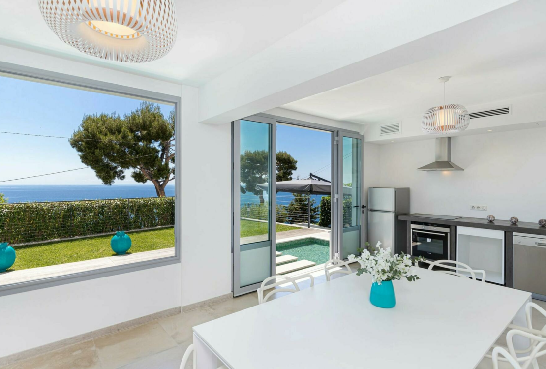 Villa in vendita sul mare di Eze