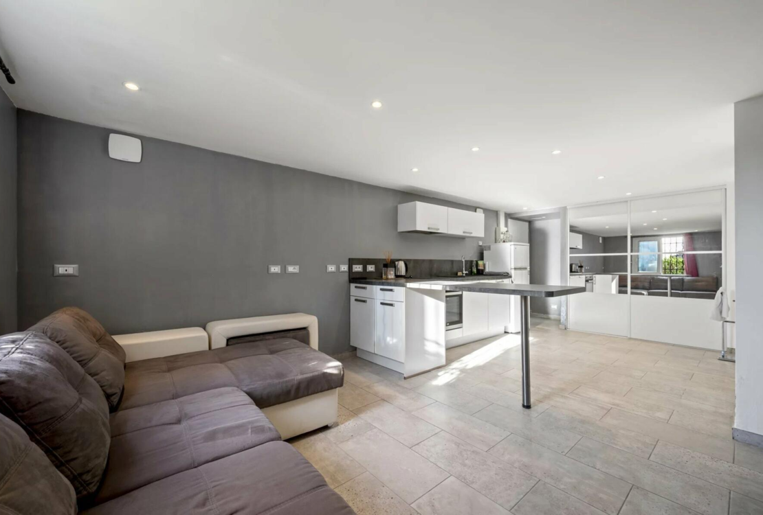 EZE: Вилла на продажу