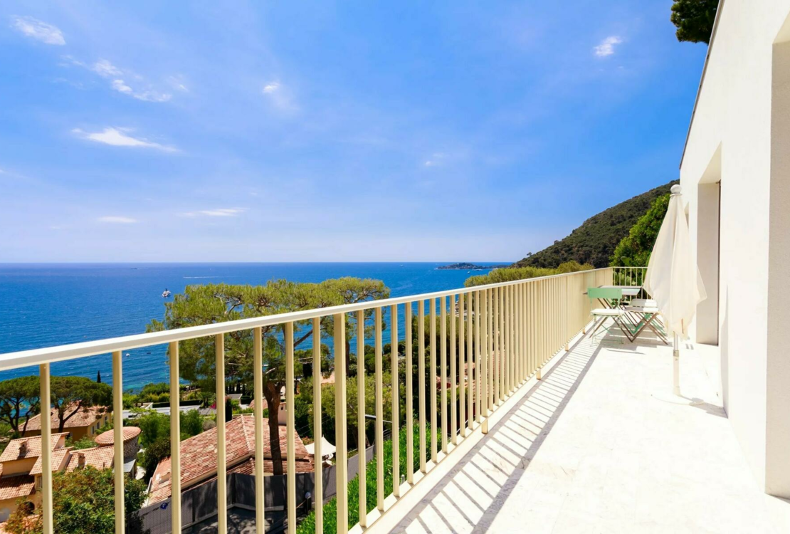 Villa in vendita sul mare di Eze