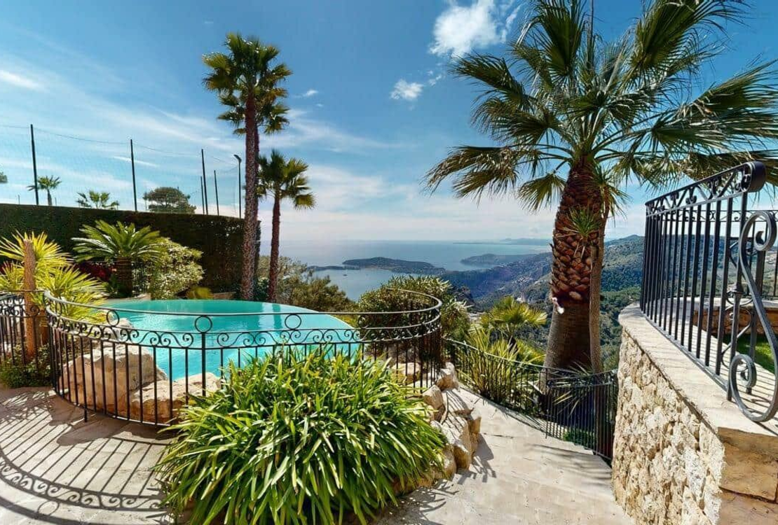 Elegante provenzalische Villa mit 5 Schlafzimmern, Meerblick und privatem Pool in Èze