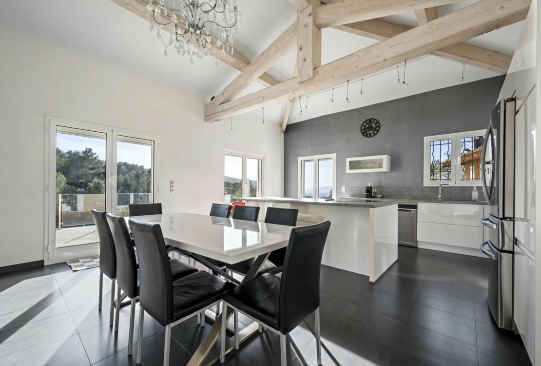 EZE: Вилла на продажу