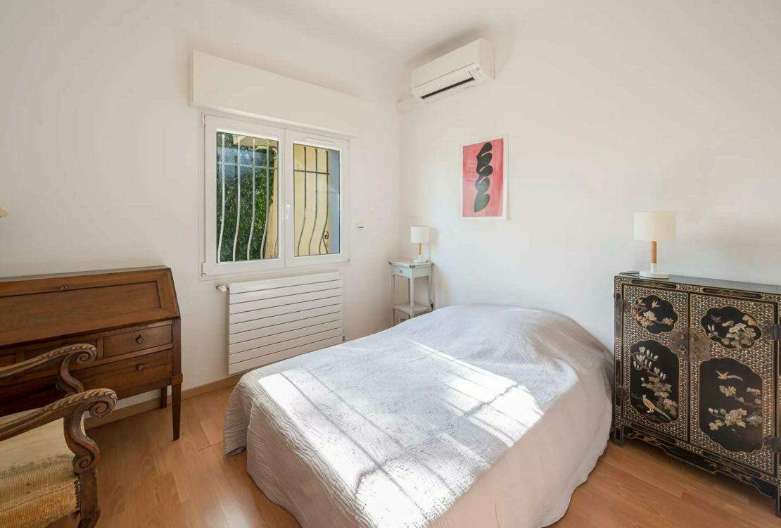 Villa zum Verkauf EZE