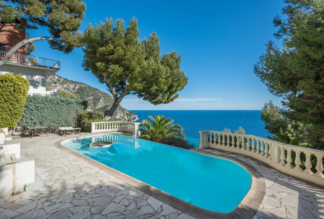 Villa exceptionnelle aux portes de Monaco – Panoramique sur la mer et vues sur le Cap Ferrat
