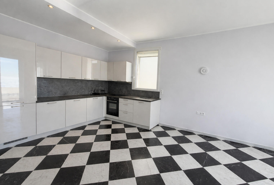 Elegant exceptional villa on the Promenade des Anglais