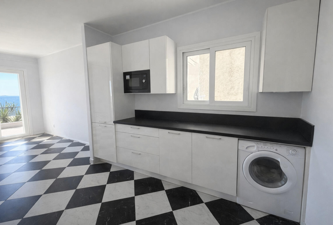 Elegant exceptional villa on the Promenade des Anglais