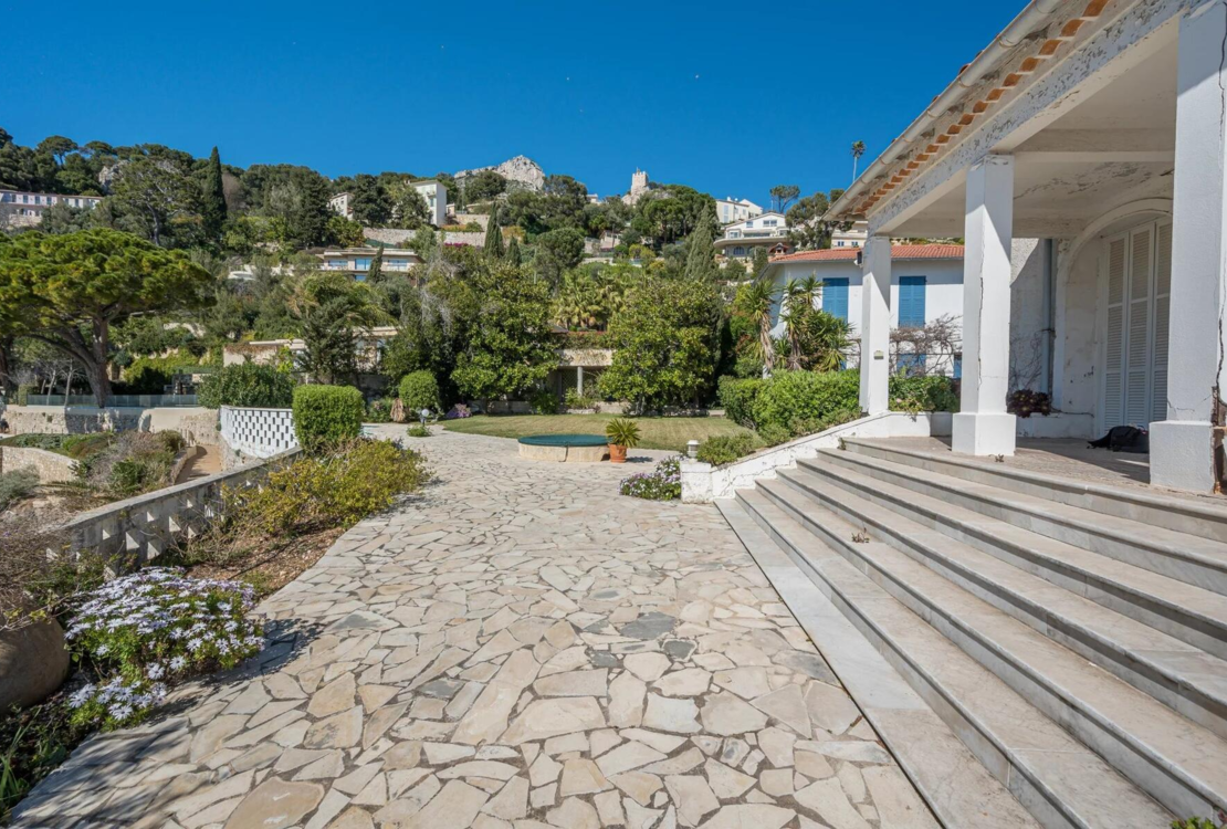 Propriété des fonts d’eau à Cap d’Ail