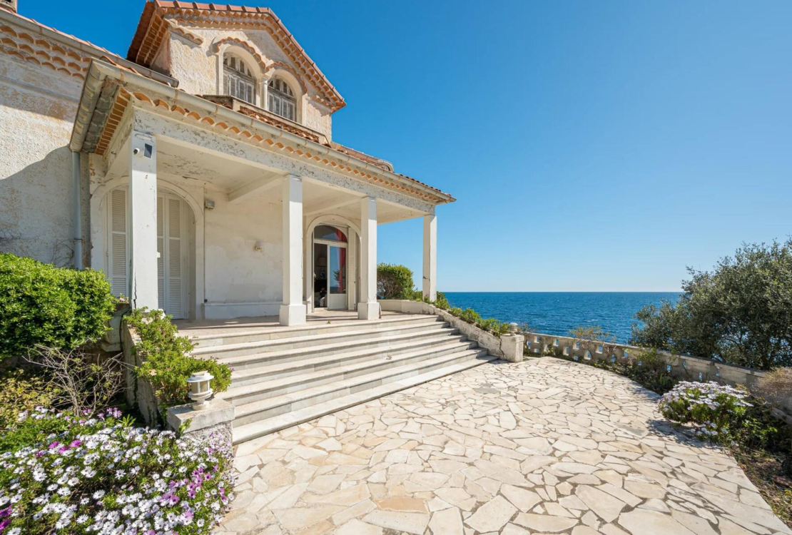 Propriété des fonts d’eau à Cap d’Ail