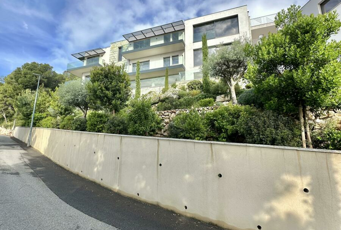 ЭЗ-СЮР-МЕР| ВИЛЛА С ПАНОРАМНЫМ ВИДОМ| 5 КОМНАТ