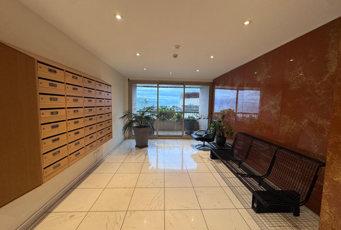 Moneghetti | Herakleia | Appartamento trilocale ristrutturato – Vista mare e porto mozzafiato