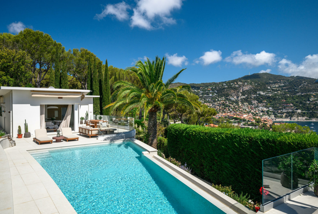 Nizza – Renovierte Luxusvilla mit Pool & Panoramablick