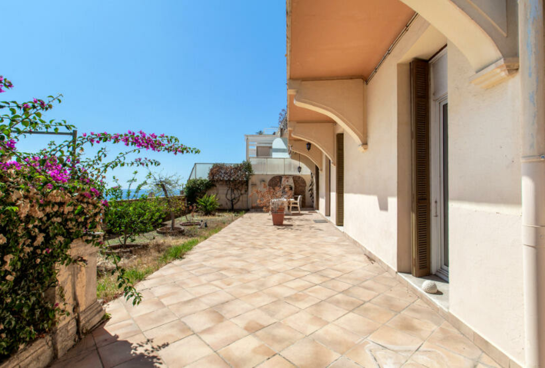 ROQUEBRUNE CAP MARTIN | VILLA ECCEZIONALE | VISTA PANORAMICA SUL MARE