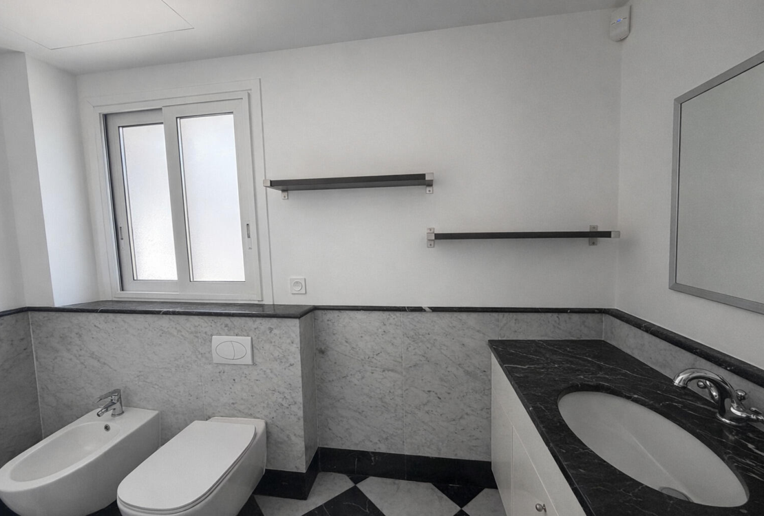 Elegant exceptional villa on the Promenade des Anglais