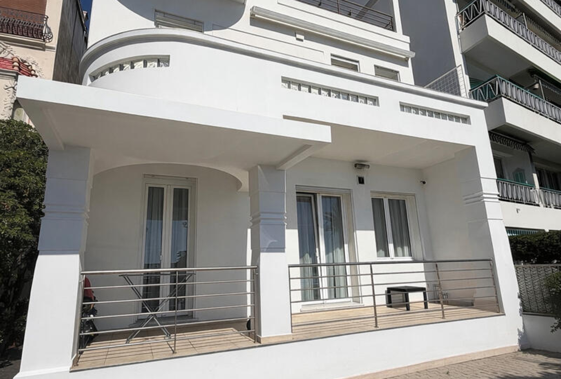 Elegant exceptional villa on the Promenade des Anglais