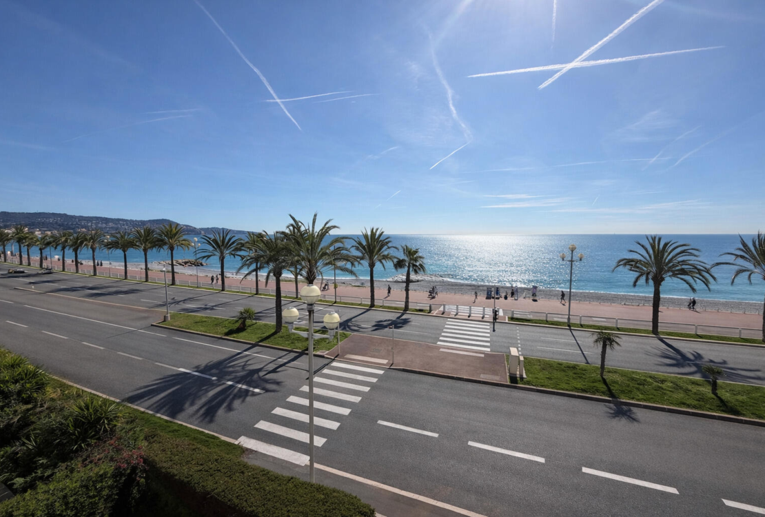 Elegant exceptional villa on the Promenade des Anglais