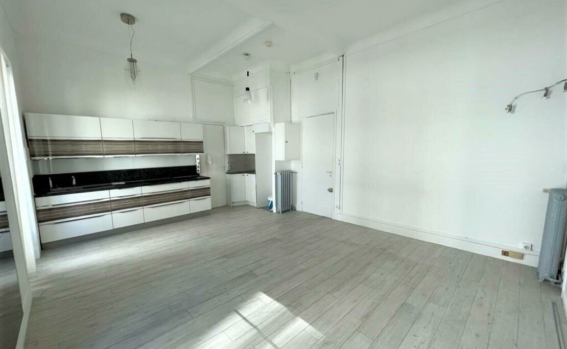 CARREÉ D'OR | PALAIS DE LA SCALA | BILOCALE