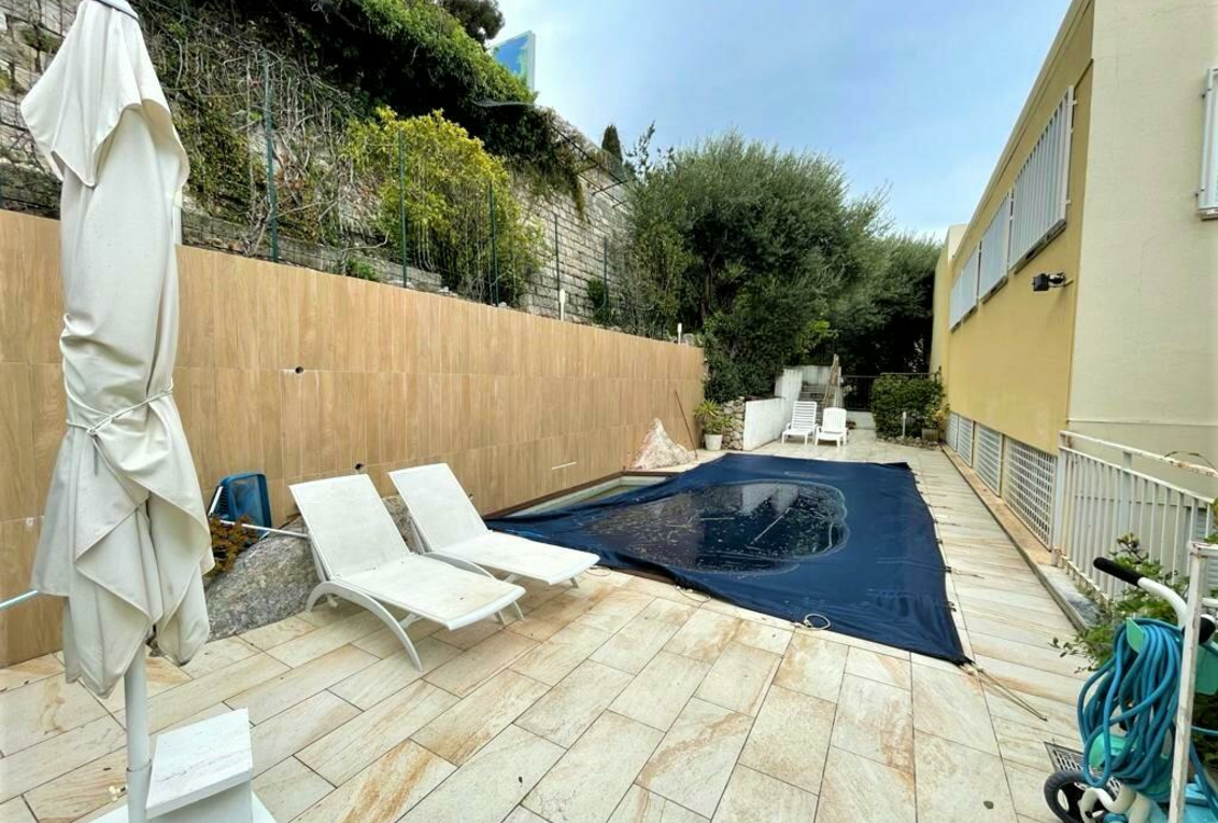 ROQUEBRUNE CAP MARTIN | MEERBLICK | 4 ZIMMER MIT TERRASSE, GARTEN und PRIVATEM SCHWIMMBECKEN