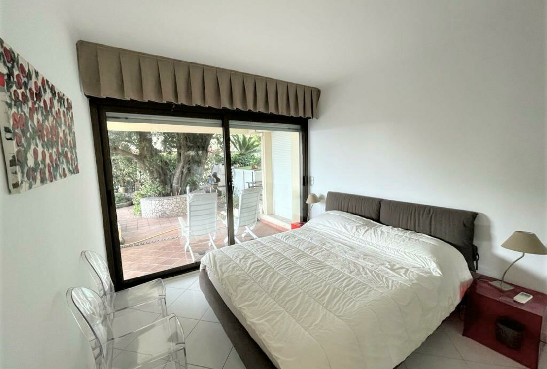 ROQUEBRUNE CAP MARTIN | MEERBLICK | 4 ZIMMER MIT TERRASSE, GARTEN und PRIVATEM SCHWIMMBECKEN