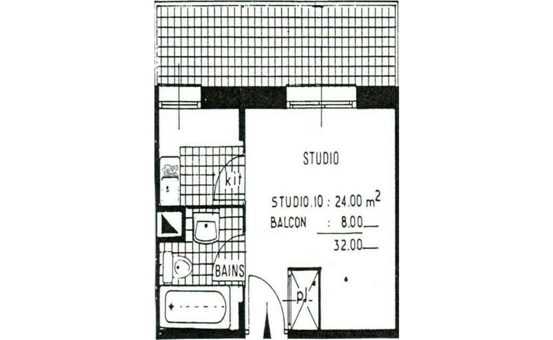 MONTE-CARLO |BUCKINGHAM PALACE | STUDIO