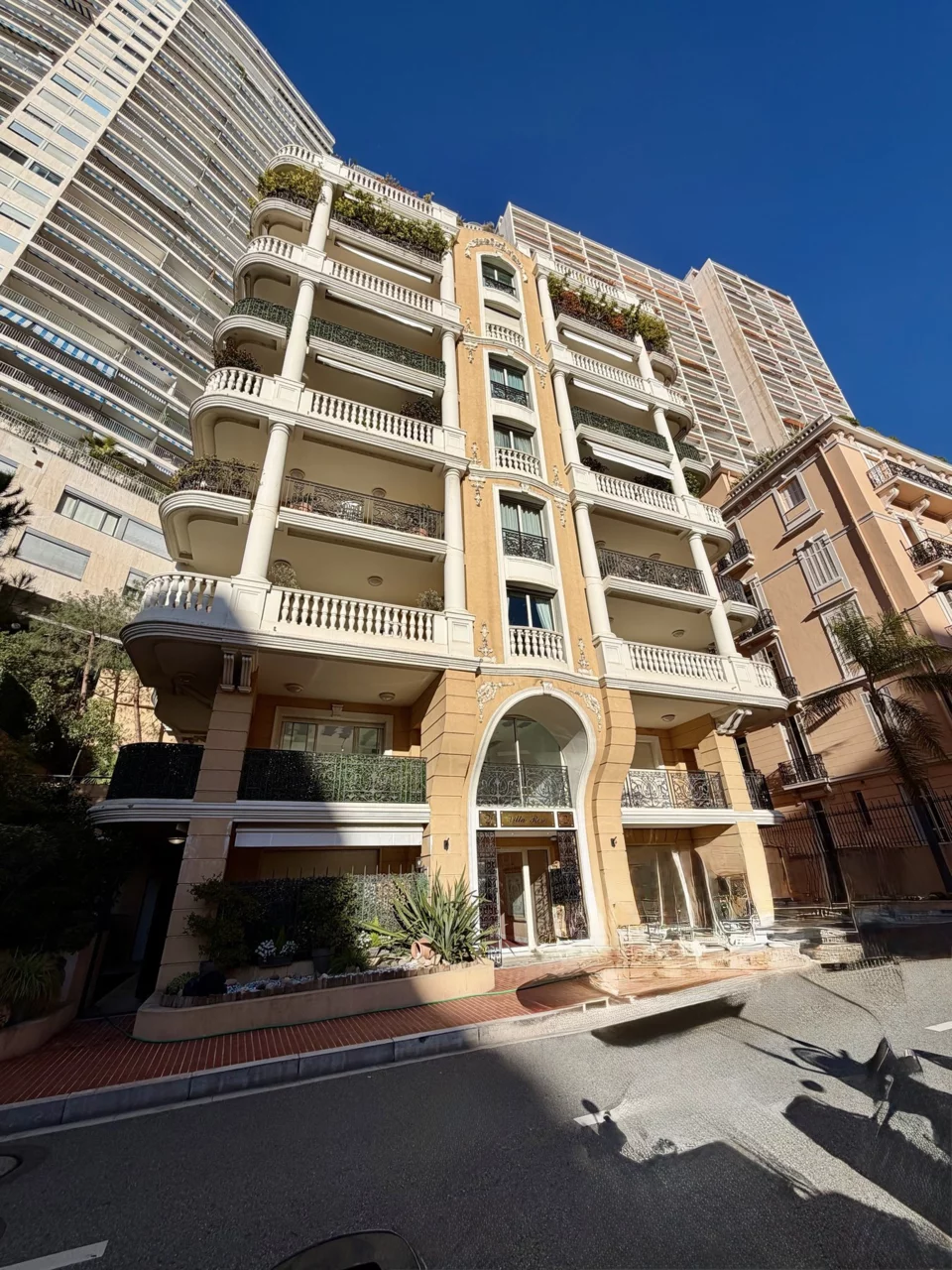 Villa Rose at 2 lacets Saint-Léon in Monaco